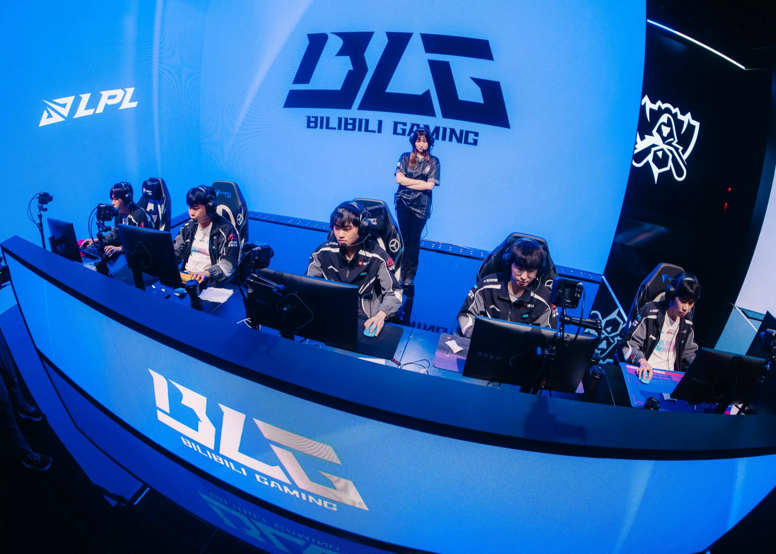 BLG on stage at Worlds 2025